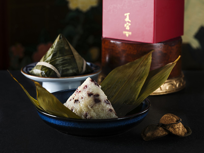 002 Island Shangri-La - Summer Palace - Sticky Rice Dumpling with 60years Dried Tangerine Peel and Red Beans  - horizontal